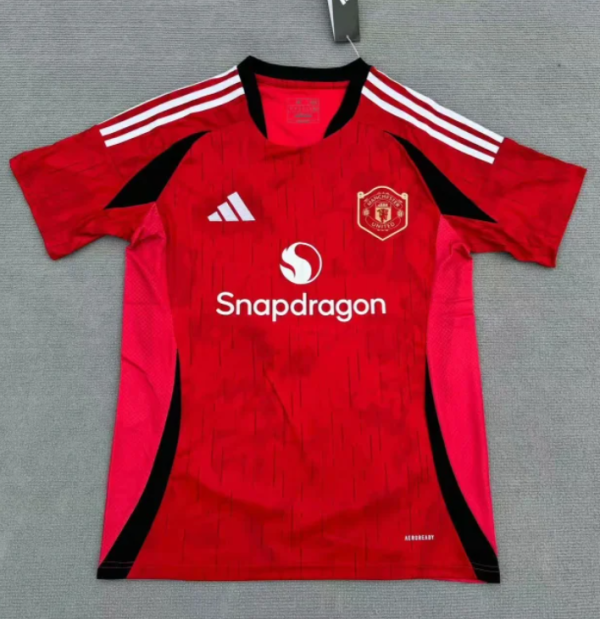 24-25 M-U home  Fan Version Soccer Jersey