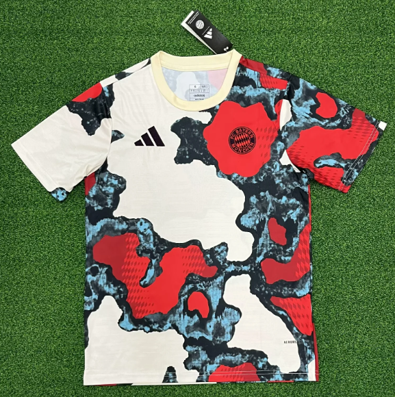 25/26 Bayern Munich  Training suit Fan Version Soccer Jersey