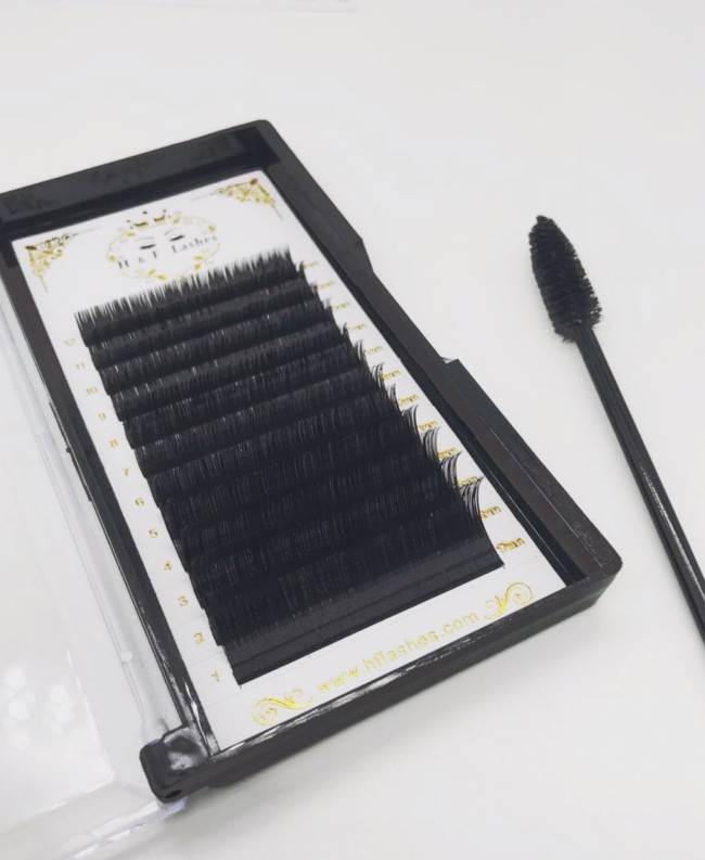 Classic style lash