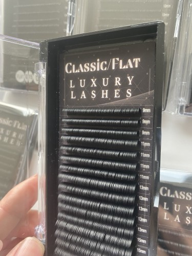 FLAT STYLE LASHES