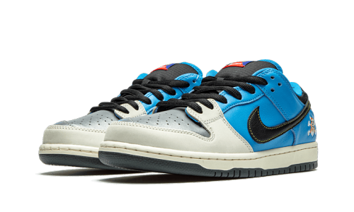 SB Dunk Low Instant Skateboards