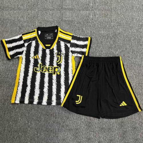 23/24 Juventus home kids kit with sock
