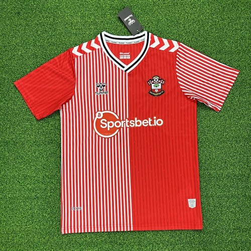 23/24 Southampton home football jersey