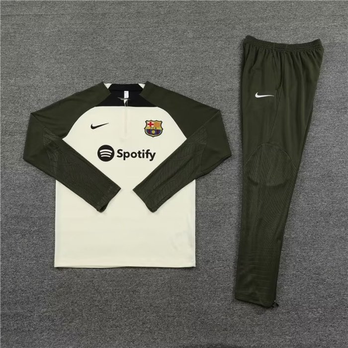 23/24 Barcelona kids off-white training suit