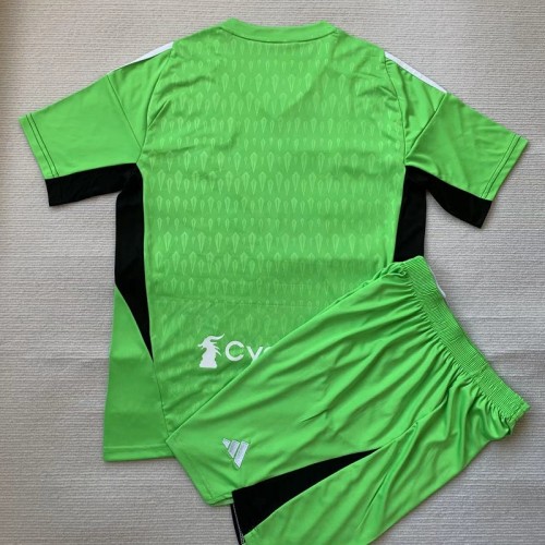 23/24 Juventus Goalkeeper green kids kit
