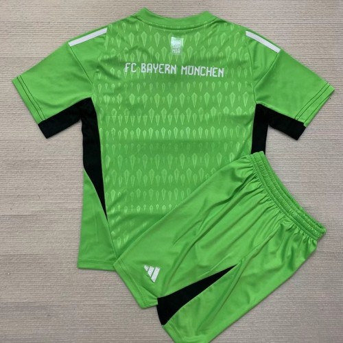 23/24 bayern munich Goalkeeper green  Adult Set