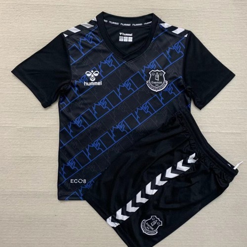 23/24 Everton goalkeeper black kids kit with socks