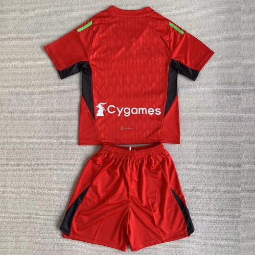 23/24 Juventus Goalkeeper red kids kit