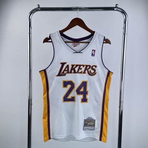 09/10 Los Angeles Lakers Kobe Bryant #24 Swingman Jersey