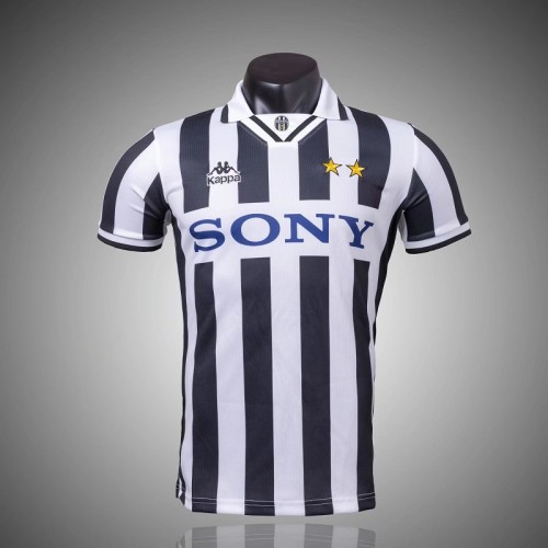 Retro 95/97 Juventus home football Jersey
