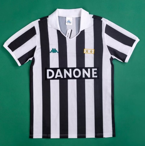 Retro 92/94 Juventus home football Jersey