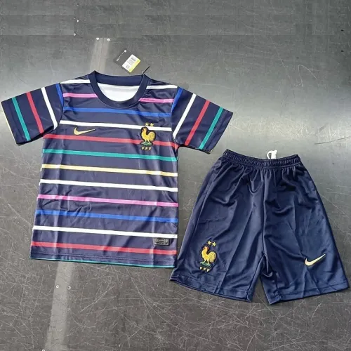 24/25 France kids kit Training