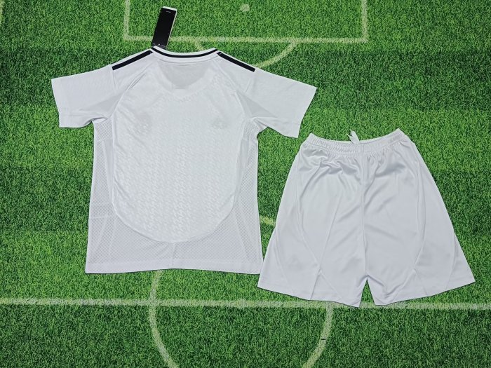 24/25 Real Madrid home kids kit