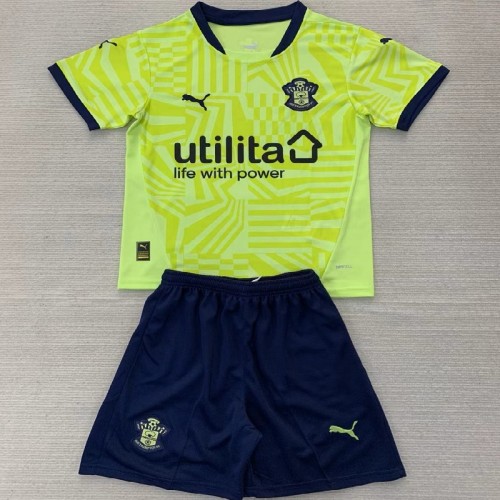 24/25 Southampton Away kids kit