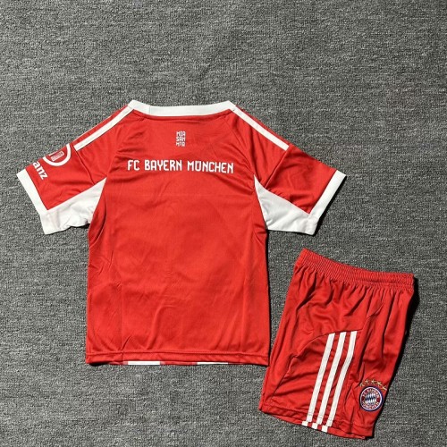 25/26 bayern munich home kids kit