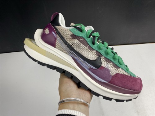 Sacai x Nike Vaporwaffle Villain Red Neptune Green