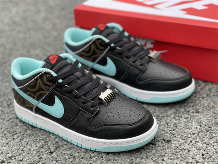 Dunk Low Retro SE 'Barber Shop - Black'