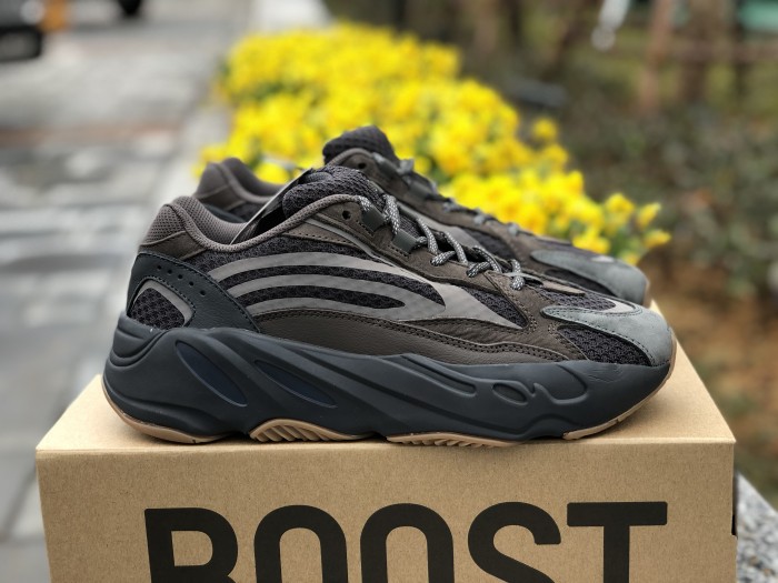 adidas Yeezy Boost 700 V2 Geode