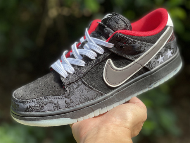 WOMEN League of Legends x Dunk Low