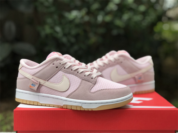 WOMEN Nike Dunk Low “Teddy Bear”