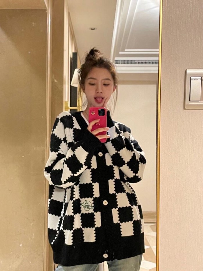 2021 Autumn Winter Warm Plaid Knitted Cardigan Sweater
