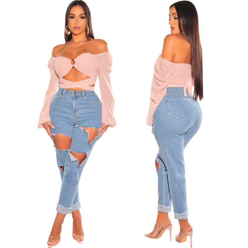 Fashionable slim fit and versatile distressed stretch jeans