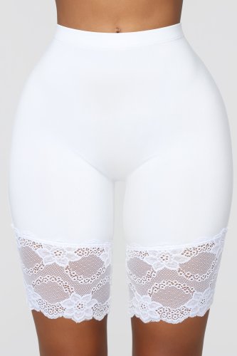 Everly Lace Hem Biker Shorts - White