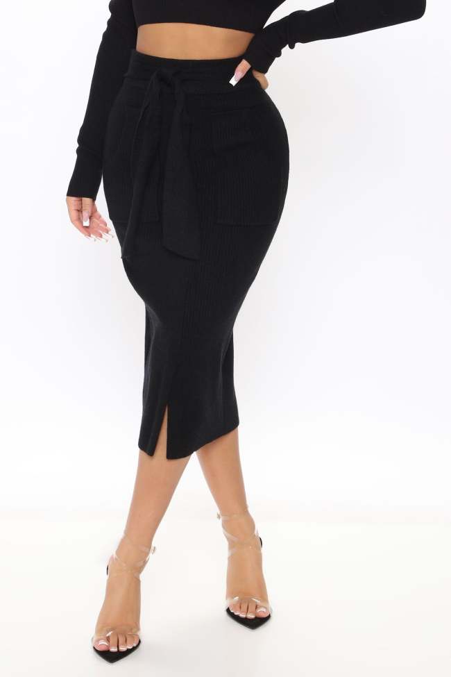 Sitting Pretty Midi Skirt - Black