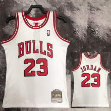 1998 BULLS JORDAN #23 White Retro Top Quality Hot Pressing NBA Jersey