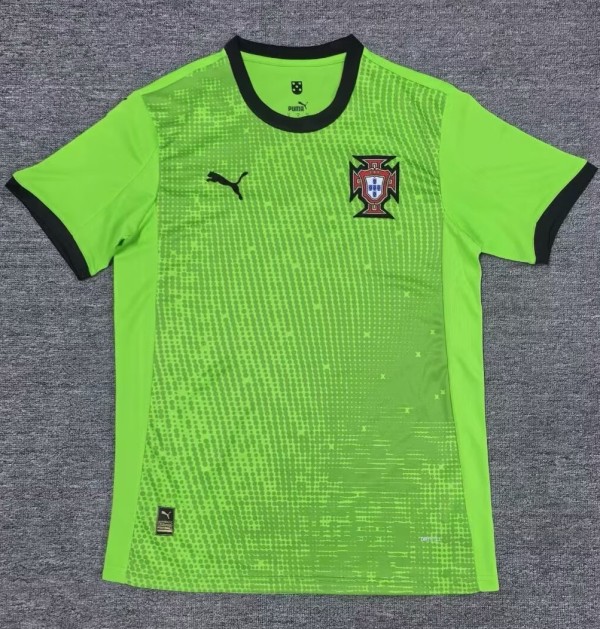 24-25 Portugal Green GoalKeeper Fans Soccer Jersey