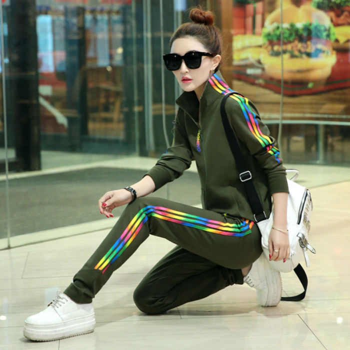 sports suit