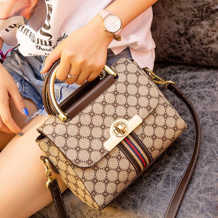 2021 Explosive French Luxury Niche Fashion Women's Bag All-match Crossbody Portable Crossbody Bag Genuine Leather Women Bag