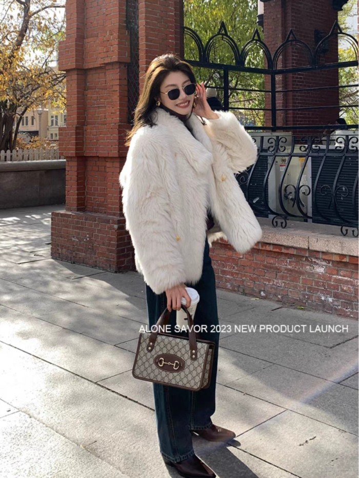Limited Edition Tuscan Wool Micro wide Fashion thermal  stand-up collar Autumn winter coat 2023