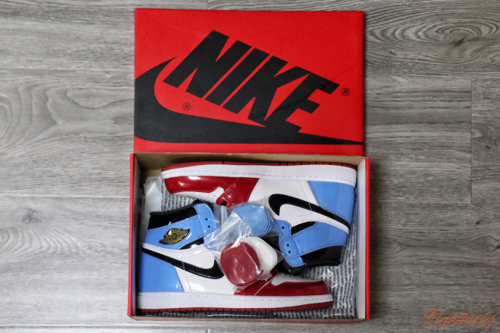 Air Jordan 1 Retro  Fearless  2019