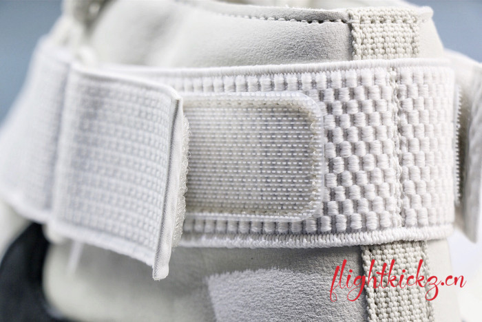 Nike Air/Fear Of God 1  Air Raid  Light Bone