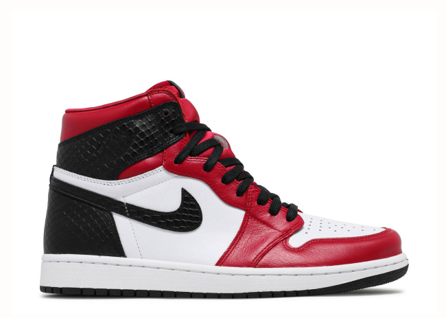Jordan 1 Retro High Satin Snake Chicago