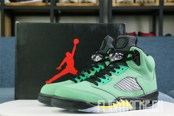 Air Jordan 5 Retro Oregon Ducks