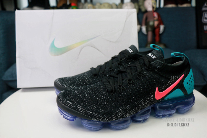 Nike Air VaporMax Flyknit 2 Black/Hot Punch-White