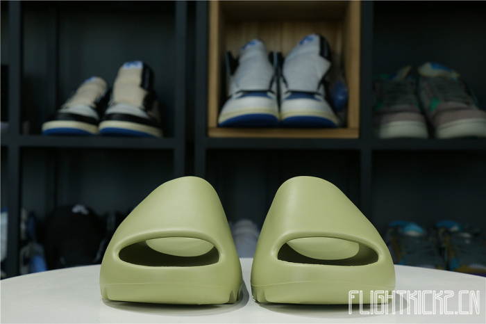 Kanye West Yeezy Slide Resin 2021（GZ5551绿）(LN5 A1 Batch)