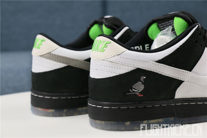Nike SB Dunk Low Staple Panda Pigeon (Special box)