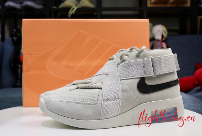 Nike Air/Fear Of God 1  Air Raid  Light Bone