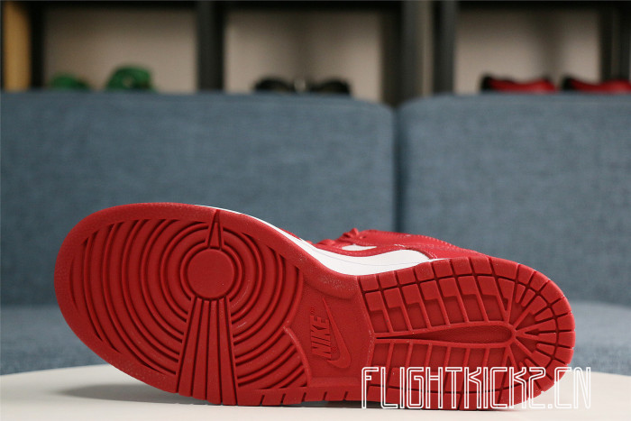 Nike SB Dunk Low University Red 2020