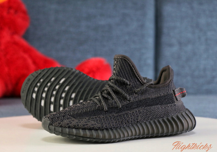 Yeezy 350 Boost   Black Static  NR Kid ( A1)