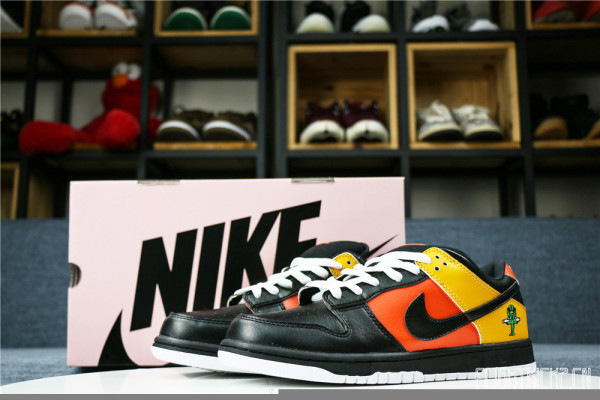 Nike SB Dunk Low Raygun Black 2005