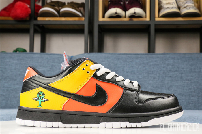 Nike SB Dunk Low Raygun Black 2005