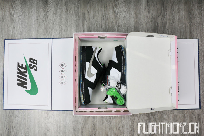 Nike SB Dunk Low Staple Panda Pigeon (Special box)