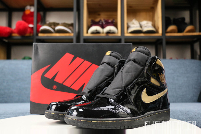 Air Jordan 1 Retro High OG in Black/Metallic Gold 2020