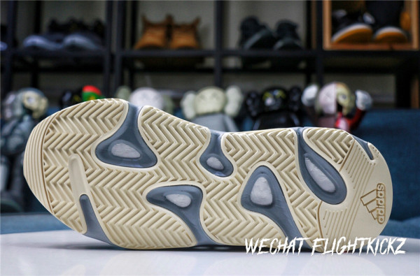Adidas Yeezy 700 Boost  “Inertia” 2019
