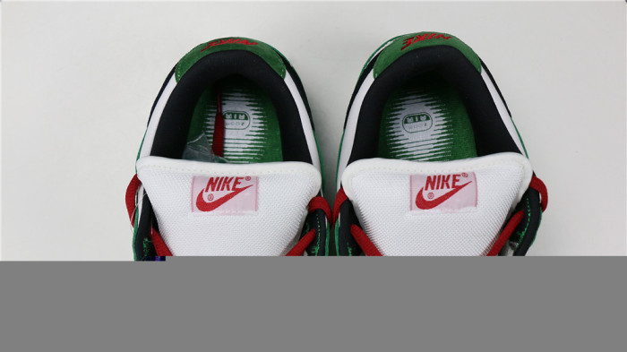 Nike SB Dunk Low Heineken 2020