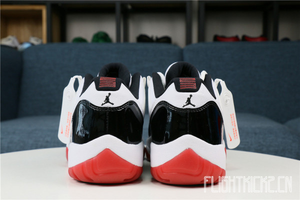 Air Jordan 11 Retro Low Concord Bred